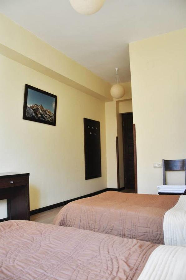 Hotel Stepantsminda Екстер'єр фото